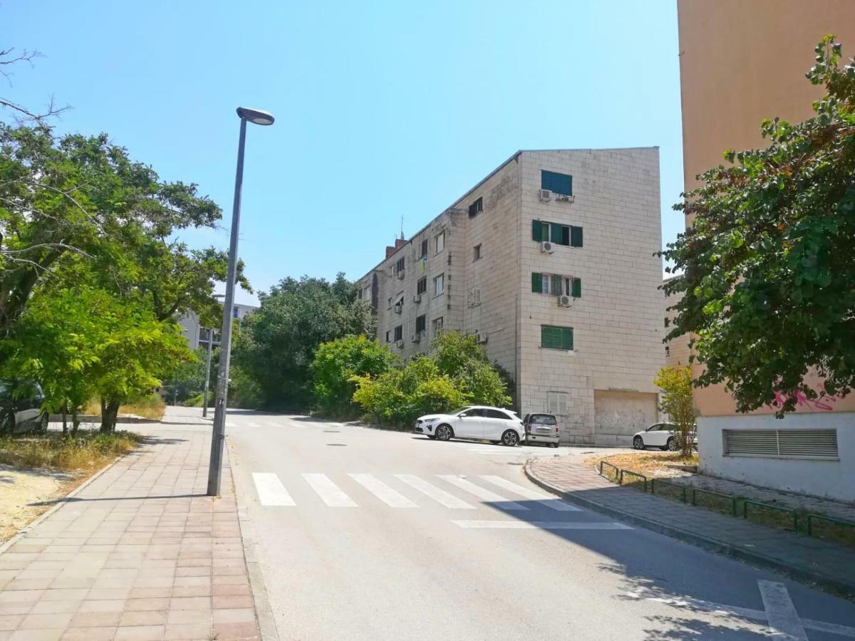 Apartment Sara Poljud Split Luaran gambar