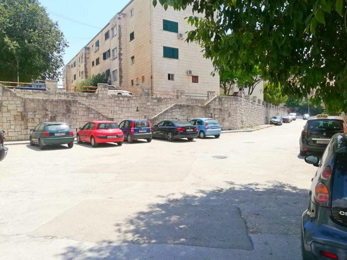 Apartment Sara Poljud Split Luaran gambar
